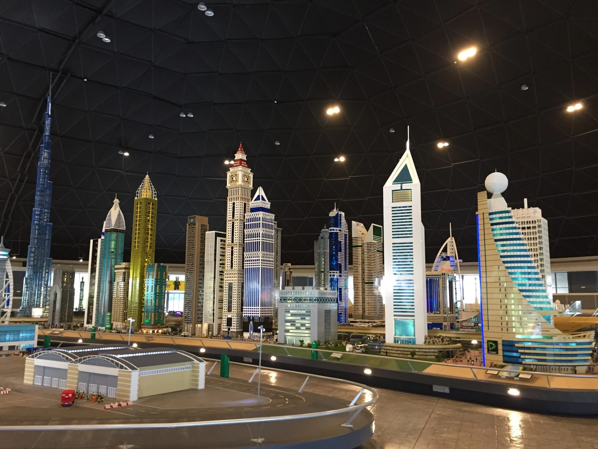  Dubai Legoland: Behind the Scenes - A Look at the Creation of the Park